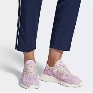 🔴SOLD🔴 Adidas Women’s Deerupt Sneaker Linen/